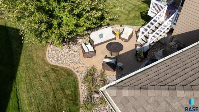 716 W Laquinta St Street, Sioux Falls, SD 57108