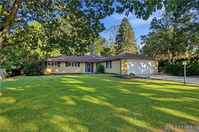 7685 Duffield Circle, Centerville, OH 45459
