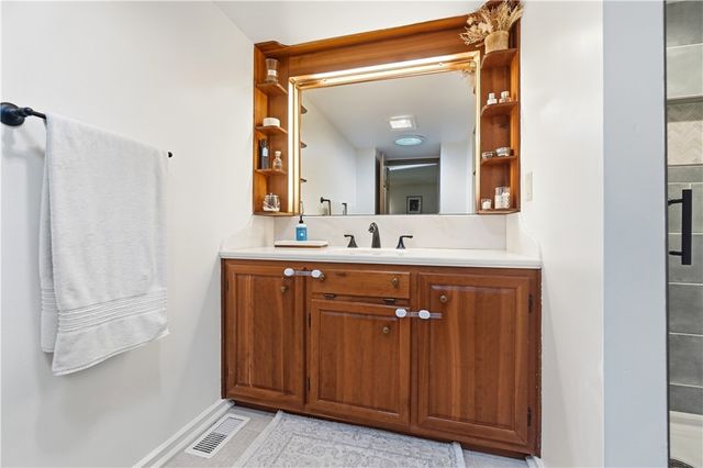 7685 Duffield Circle, Centerville, OH 45459