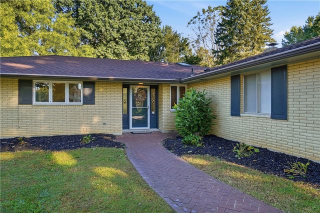 7685 Duffield Circle, Centerville, OH 45459
