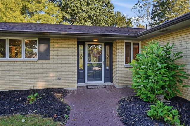 7685 Duffield Circle, Centerville, OH 45459