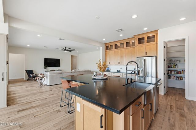 18840 E APRICOT Lane, Queen Creek, AZ 85142