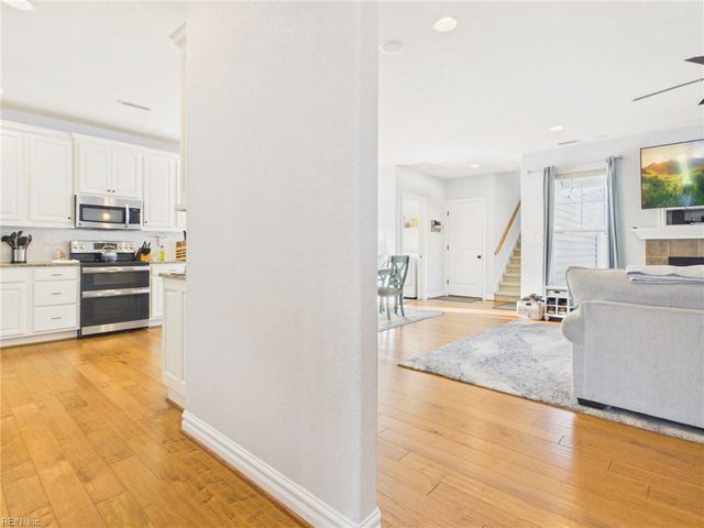 2213 Olmstead LN, Virginia Beach, VA 23456