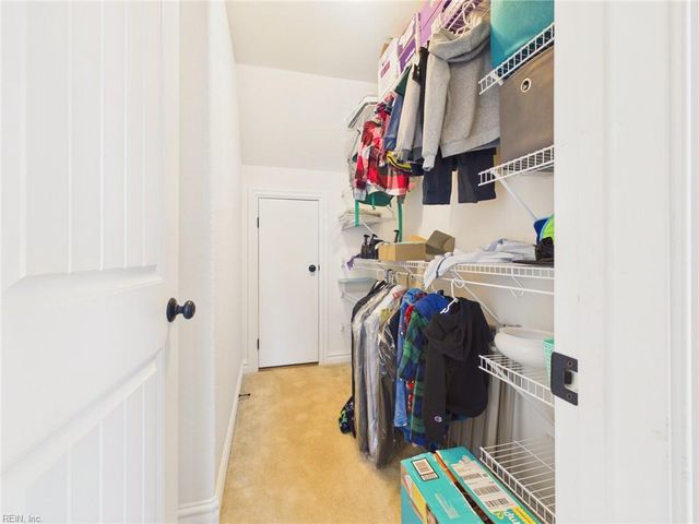 2213 Olmstead LN, Virginia Beach, VA 23456