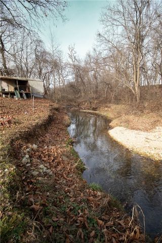 16576 W HWY 12, Gentry, AR 72734