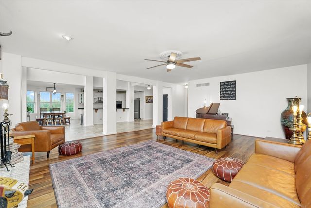 16512 Nelson Road, Woodstock, IL 60098