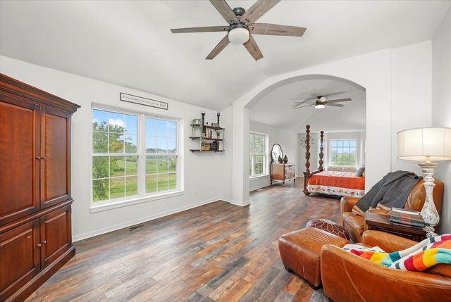 16512 Nelson Road, Woodstock, IL 60098