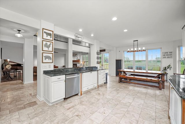 16512 Nelson Road, Woodstock, IL 60098