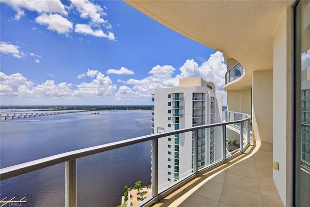 3000 Oasis Grand BLVD MPH3, Fort Myers, FL 33916