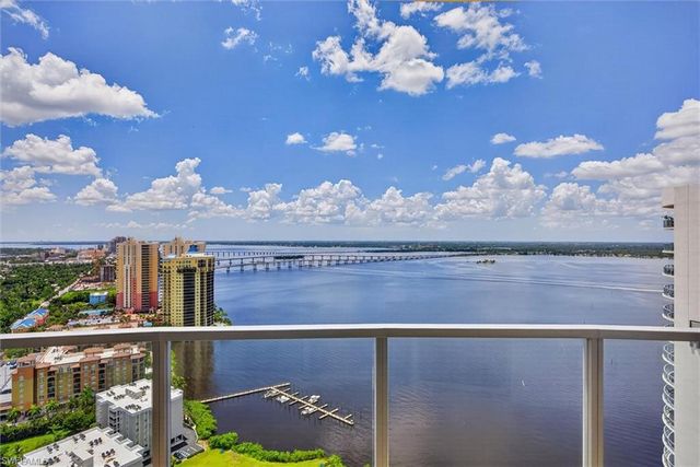 3000 Oasis Grand BLVD MPH3, Fort Myers, FL 33916