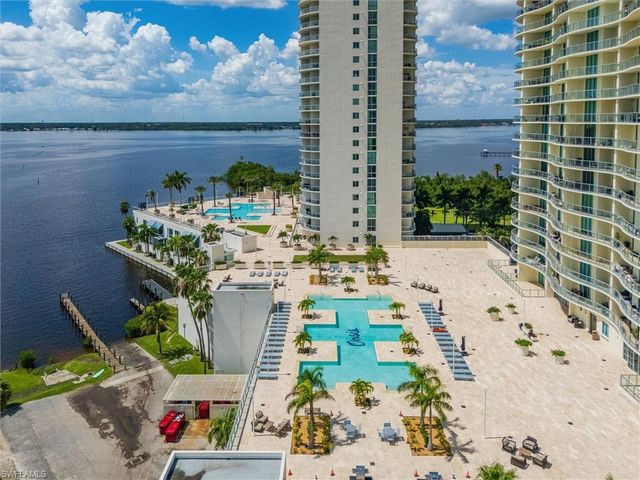 3000 Oasis Grand BLVD MPH3, Fort Myers, FL 33916