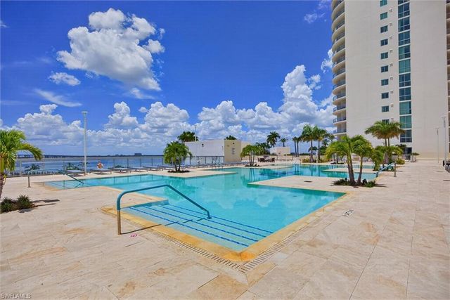 3000 Oasis Grand BLVD MPH3, Fort Myers, FL 33916