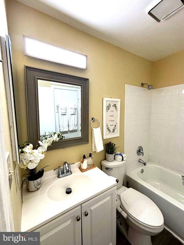 723 SAINT MICHAELS DR, Bowie, MD 20721
