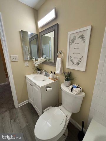 723 SAINT MICHAELS DR, Bowie, MD 20721