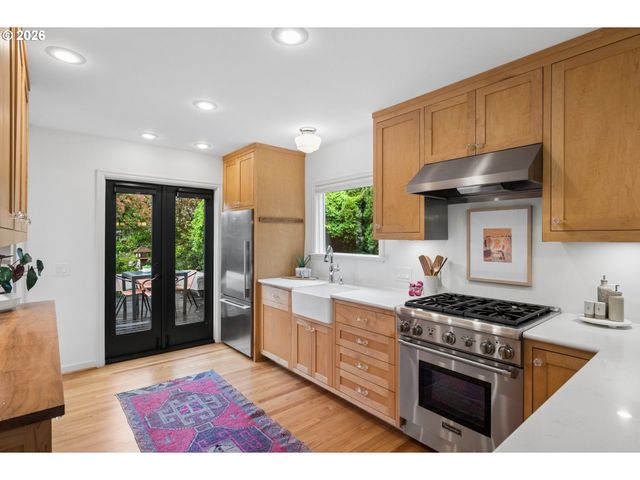 5816 Ne 24TH Ave, Portland, OR 97211