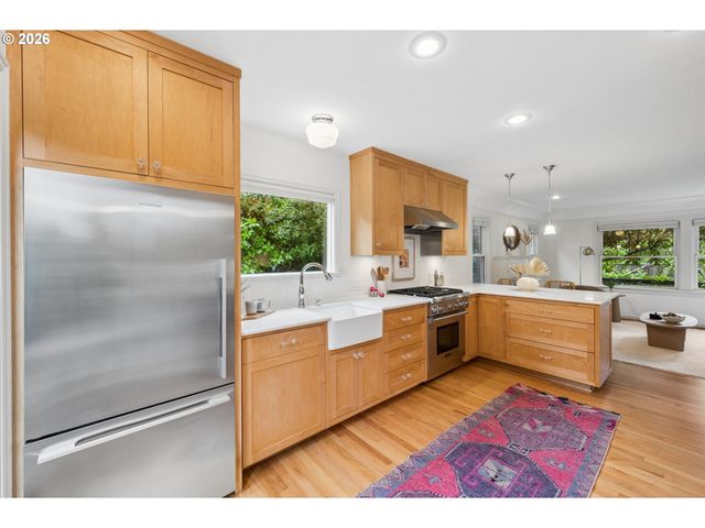 5816 Ne 24TH Ave, Portland, OR 97211