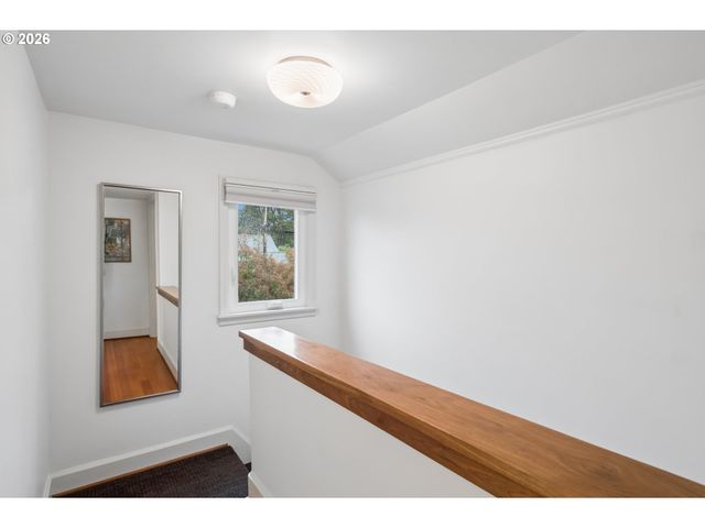 5816 Ne 24TH Ave, Portland, OR 97211