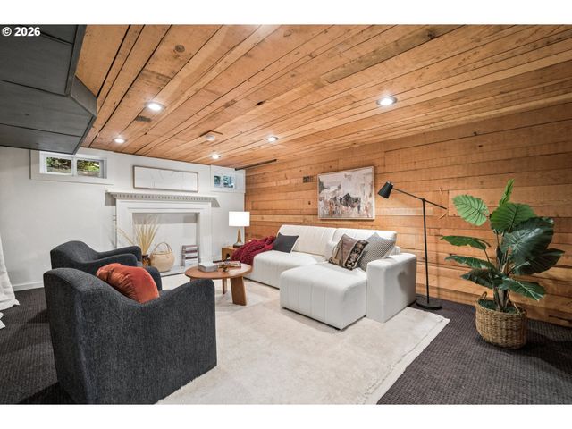 5816 Ne 24TH Ave, Portland, OR 97211