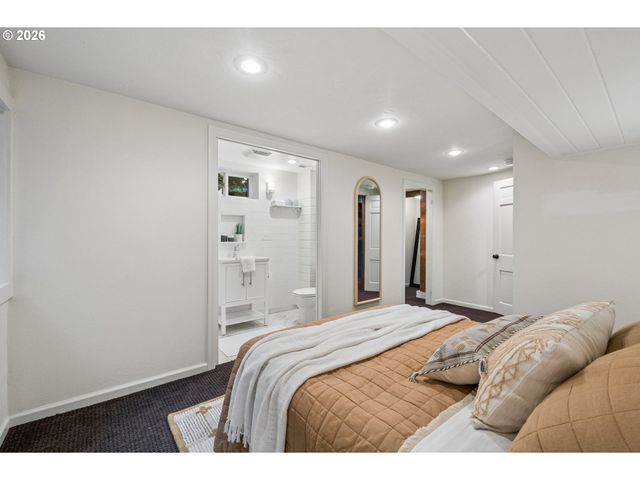 5816 Ne 24TH Ave, Portland, OR 97211
