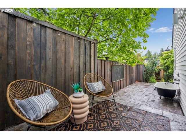 5816 Ne 24TH Ave, Portland, OR 97211