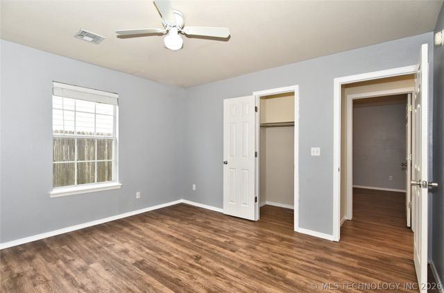 1105 N Hemlock Avenue, Broken Arrow, OK 74012