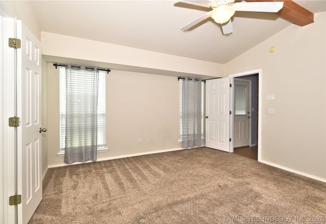 1105 N Hemlock Avenue, Broken Arrow, OK 74012