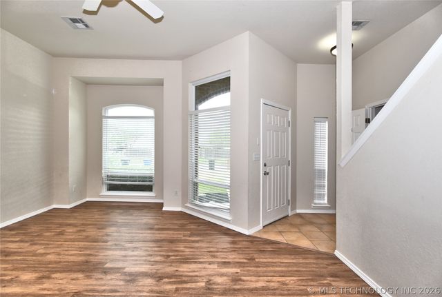 1105 N Hemlock Avenue, Broken Arrow, OK 74012