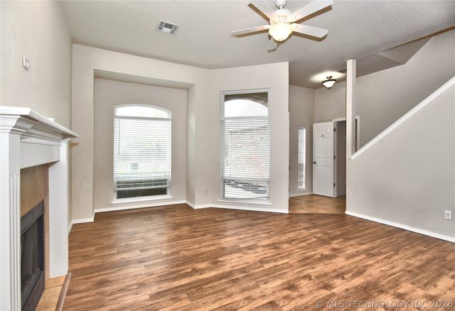 1105 N Hemlock Avenue, Broken Arrow, OK 74012