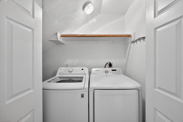 4207 Reeves Drive, Galveston, TX 77554