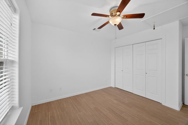 4207 Reeves Drive, Galveston, TX 77554