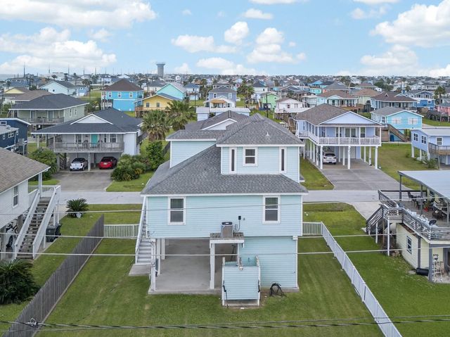 4207 Reeves Drive, Galveston, TX 77554