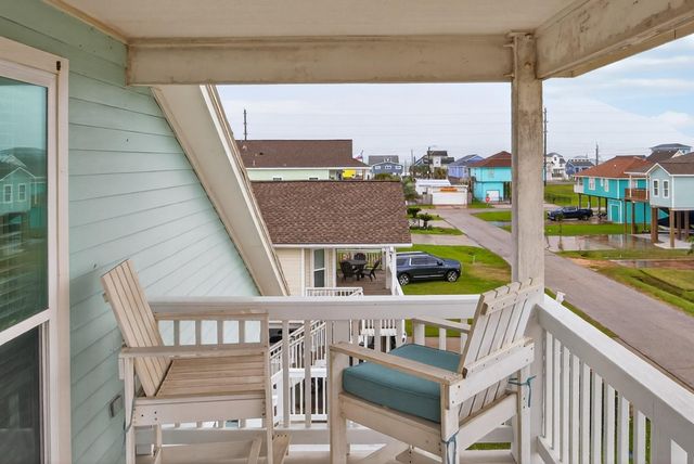 4207 Reeves Drive, Galveston, TX 77554