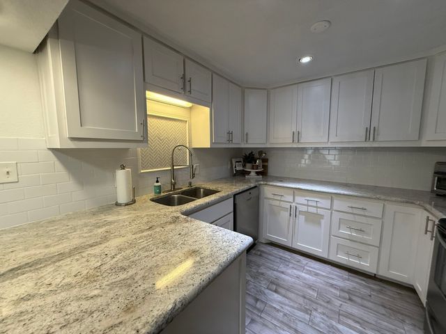 6005 Danbury Lane 102, Dallas, TX 75206