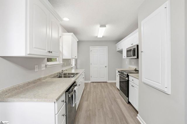 141 Brookwood Creek Drive, Landrum, SC 29356