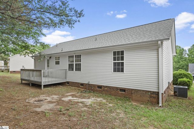 141 Brookwood Creek Drive, Landrum, SC 29356
