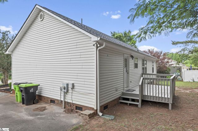 141 Brookwood Creek Drive, Landrum, SC 29356