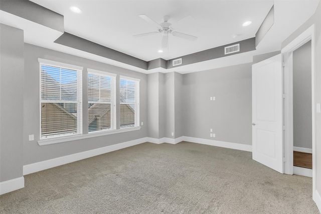 714 N Shepherd Drive, Houston, TX 77007
