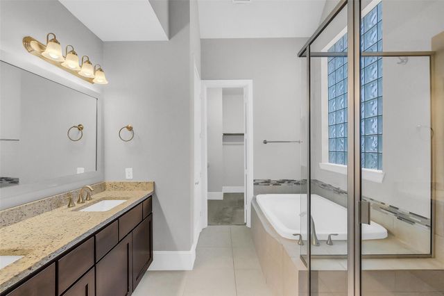 714 N Shepherd Drive, Houston, TX 77007
