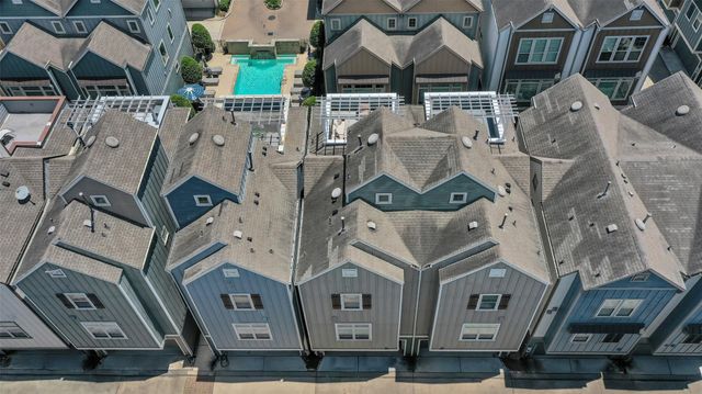 714 N Shepherd Drive, Houston, TX 77007