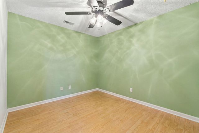 810 Brenda Pl., Myrtle Beach, SC 29577