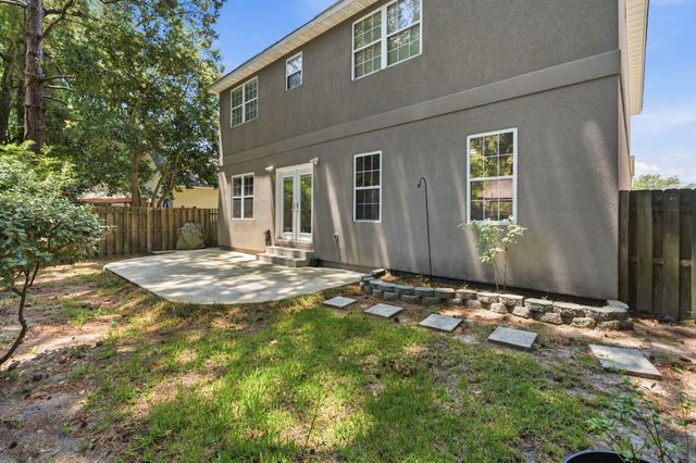 810 Brenda Pl., Myrtle Beach, SC 29577