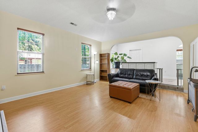 810 Brenda Pl., Myrtle Beach, SC 29577