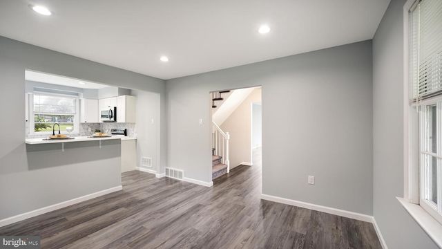 687 BRISTOL, Southampton, PA 18966