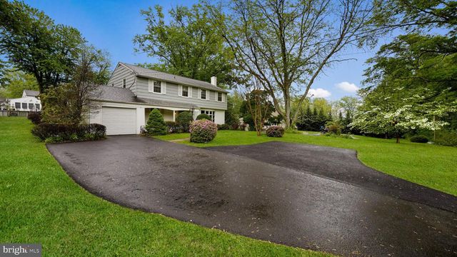 687 BRISTOL, Southampton, PA 18966