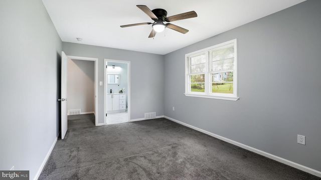 687 BRISTOL, Southampton, PA 18966