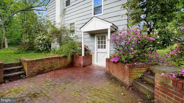 687 BRISTOL, Southampton, PA 18966