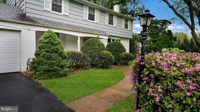 687 BRISTOL, Southampton, PA 18966