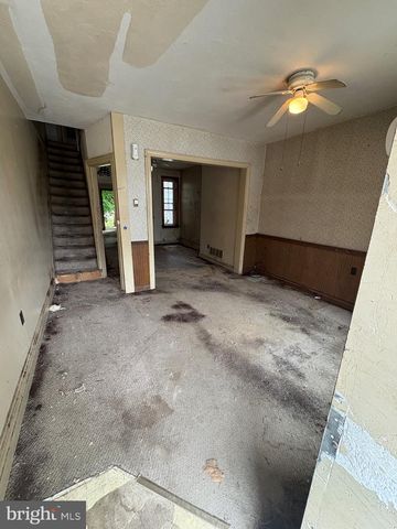 633 YORK ST, York, PA 17403