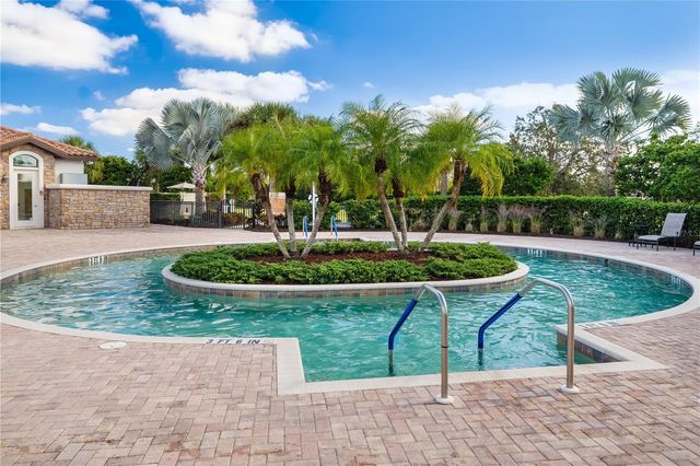 5231 CASTELLO LANE, Lakewood Ranch, FL 34211