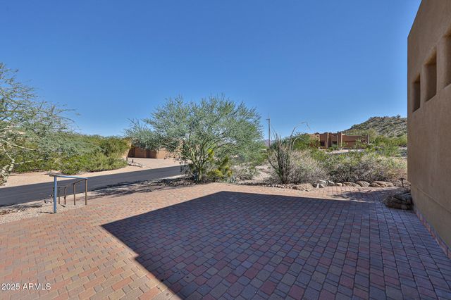 18329 W SANTA ALBERTA Lane, Goodyear, AZ 85338